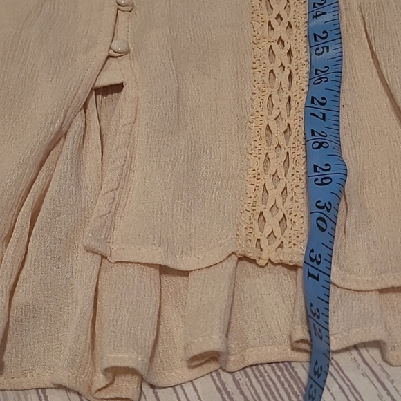 POL Cream Button-Dow Crochet Lace Flutter Sleeves Tunic Boho Blouse Top Wmns M - Picture 16 of 16